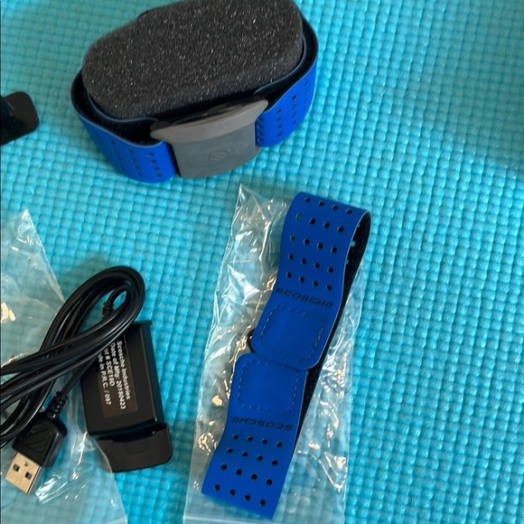 Scosche Rhythm+ Blue Armband Heart Rate Monitor - Picture 6 of 7